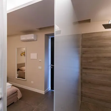 Bed & Breakfast 8 3*