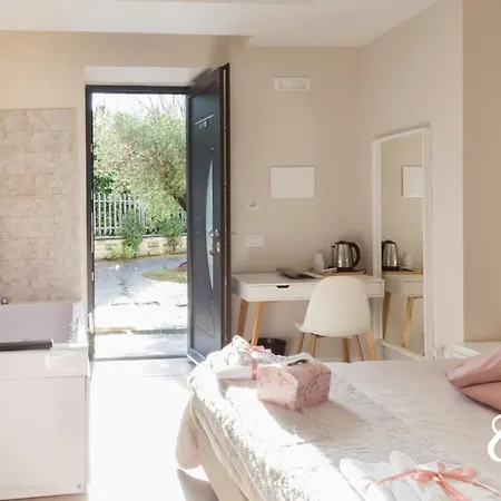 住宿加早餐酒店 8 3*