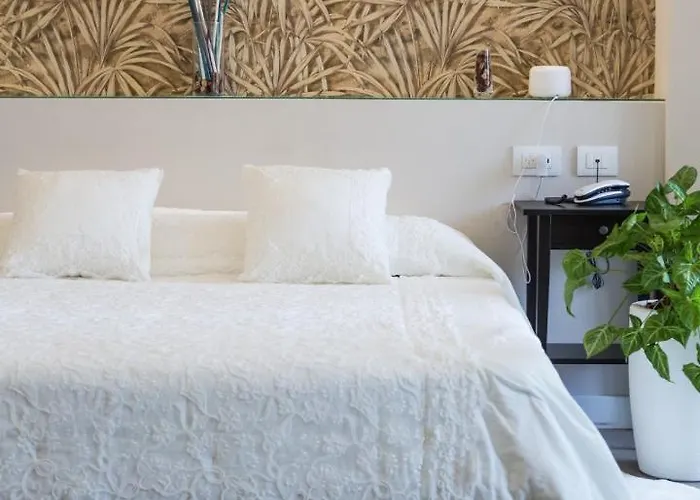 Bed & Breakfast 8 3*
