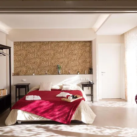 8 Bed & Breakfast 3*