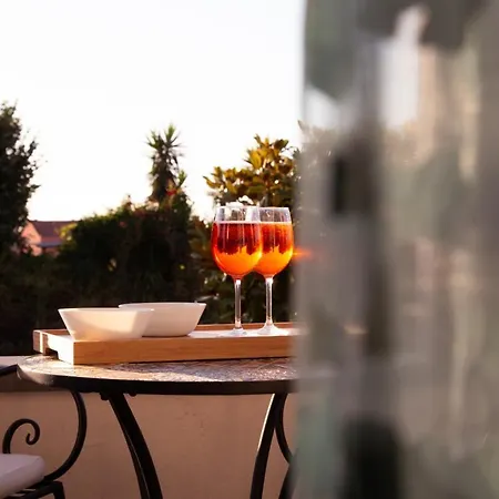 Couette-café 8 3*